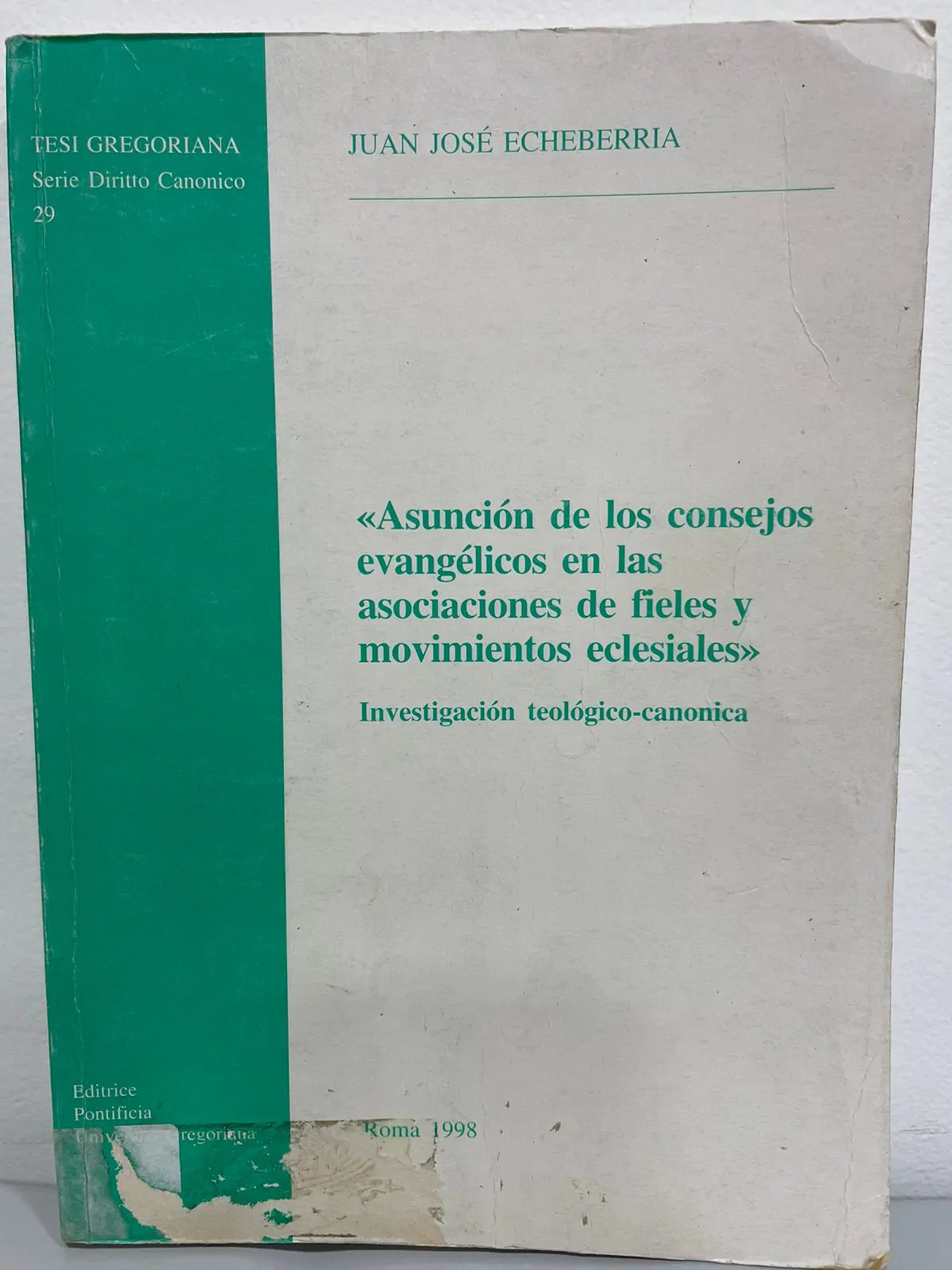 "Asunción de los consejos evangélicos en las asociaciones de fieles y movimientos eclesiales". Investigación teológico-canónica.